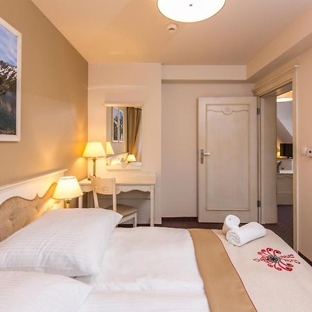 Carlina Hotel & Spa Bialka Tatrzanska Bagian luar foto