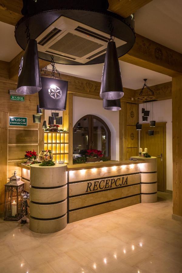 Carlina Hotel & Spa Bialka Tatrzanska Bagian luar foto