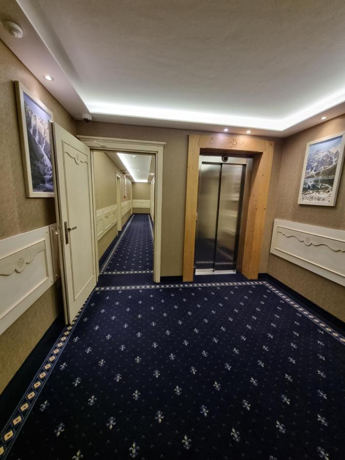 Carlina Hotel & Spa Bialka Tatrzanska Bagian luar foto