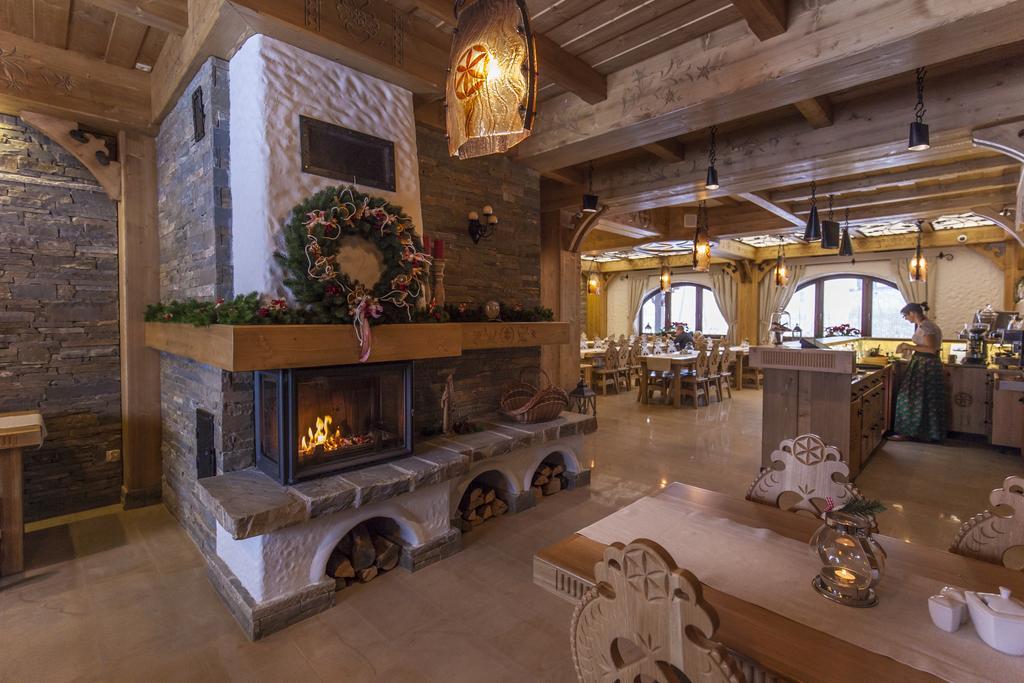 Carlina Hotel & Spa Bialka Tatrzanska Bagian luar foto