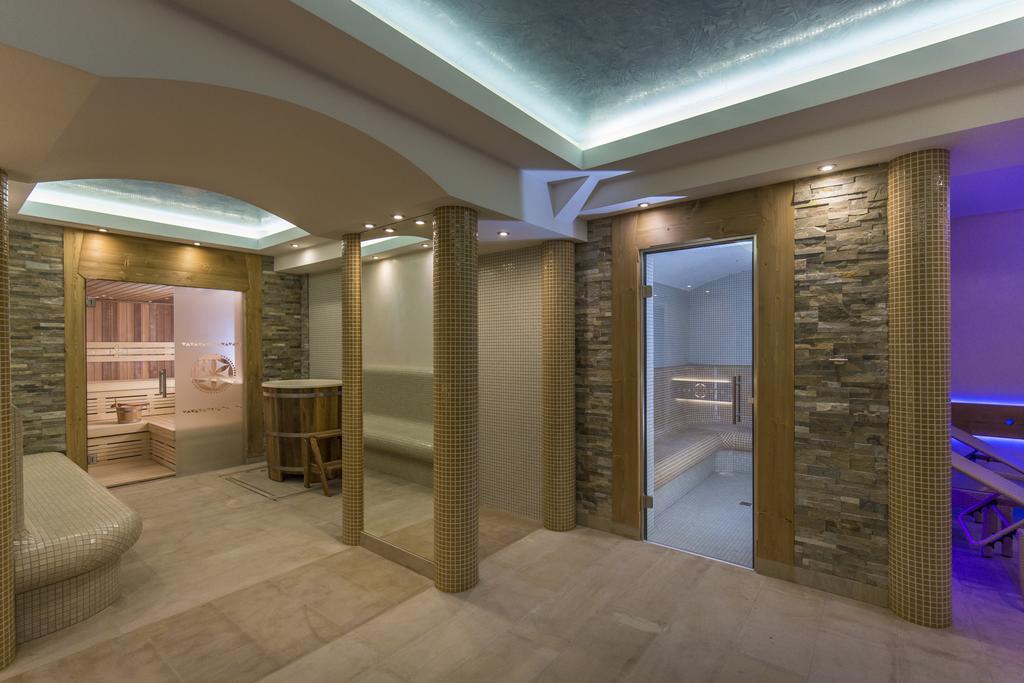 Carlina Hotel & Spa Bialka Tatrzanska Bagian luar foto